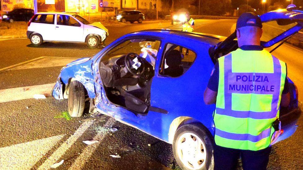 Li Punti, scontro tra auto: 3 feriti