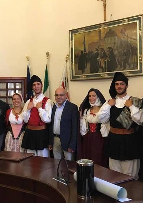 Oggi “A manu tenta”: il mondo del folk si raduna a Usini 