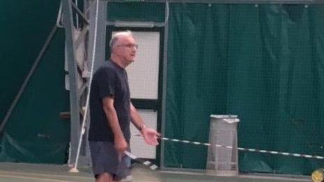 Gene Gnocchi tennista sui campi di via Austria