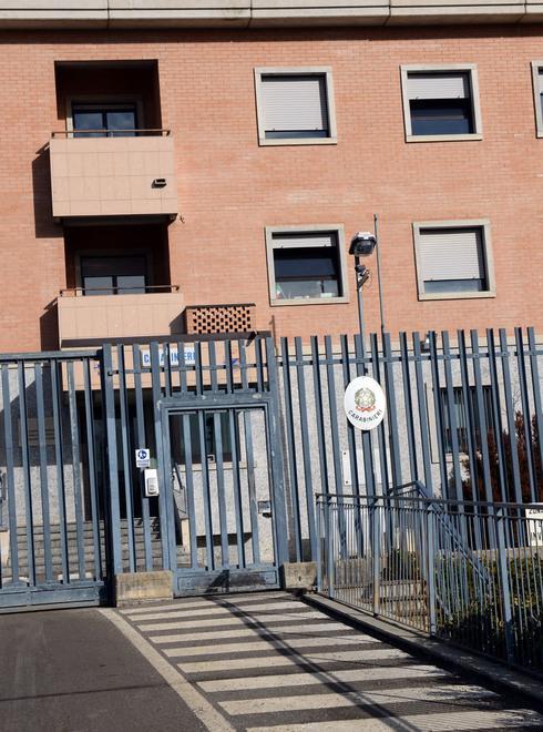 Commercianti di auto con un giro di targhe false 