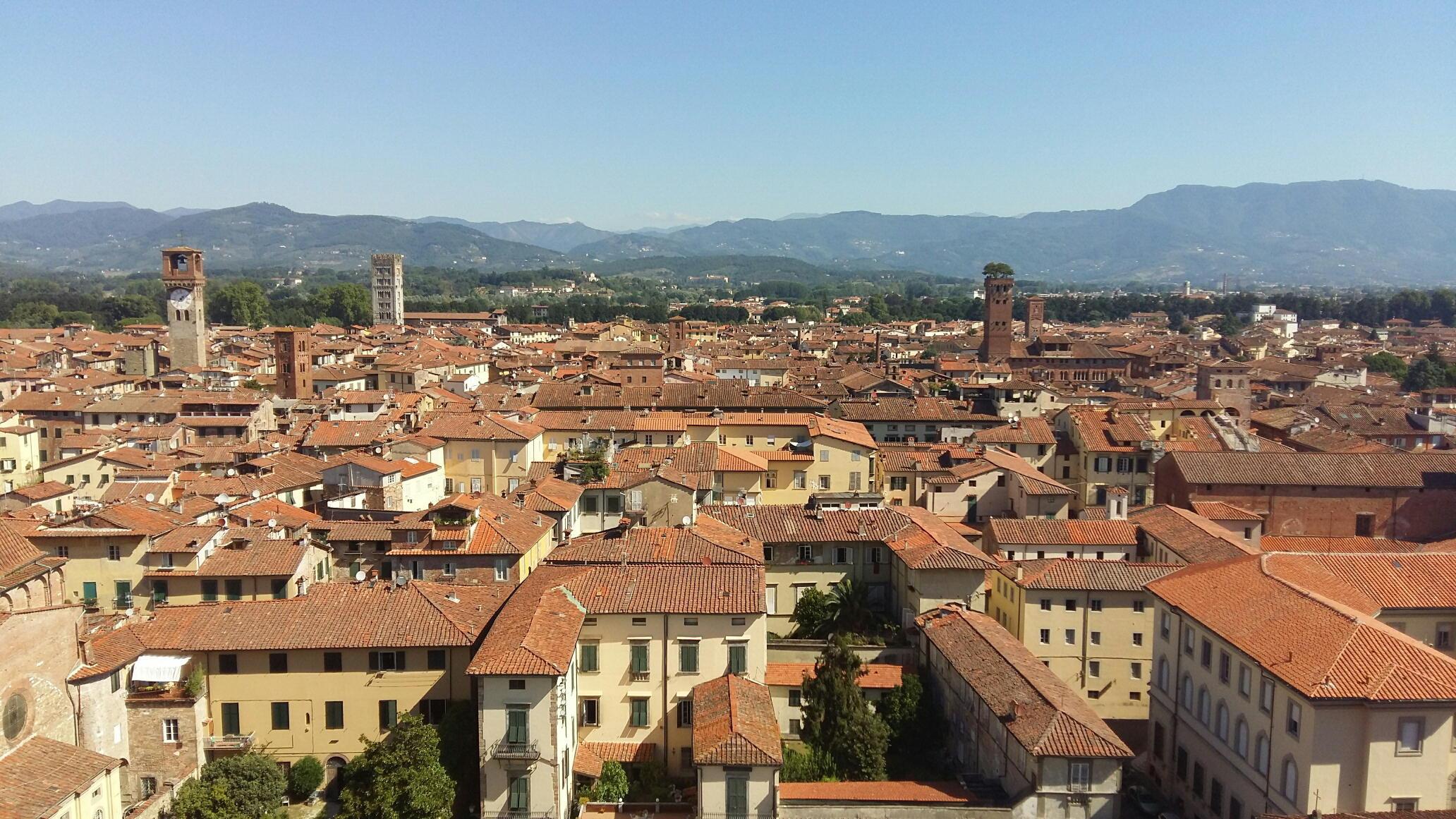 Il centro storico di Lucca visto dal campanile della Cattedrale