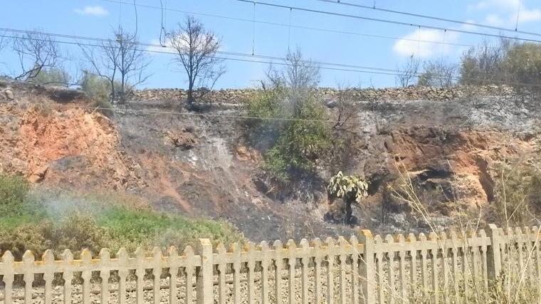 Treni fermi, tensione alla stazione