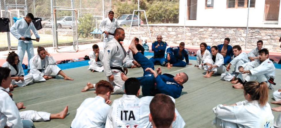 Otto campioni del mondo per lo Jujitsu Shinsen