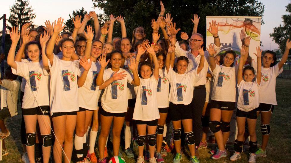 Una festa per il debutto New Volley