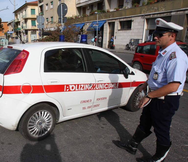 Spaccio e schiamazzi: promessi più controlli dopo le proteste 
