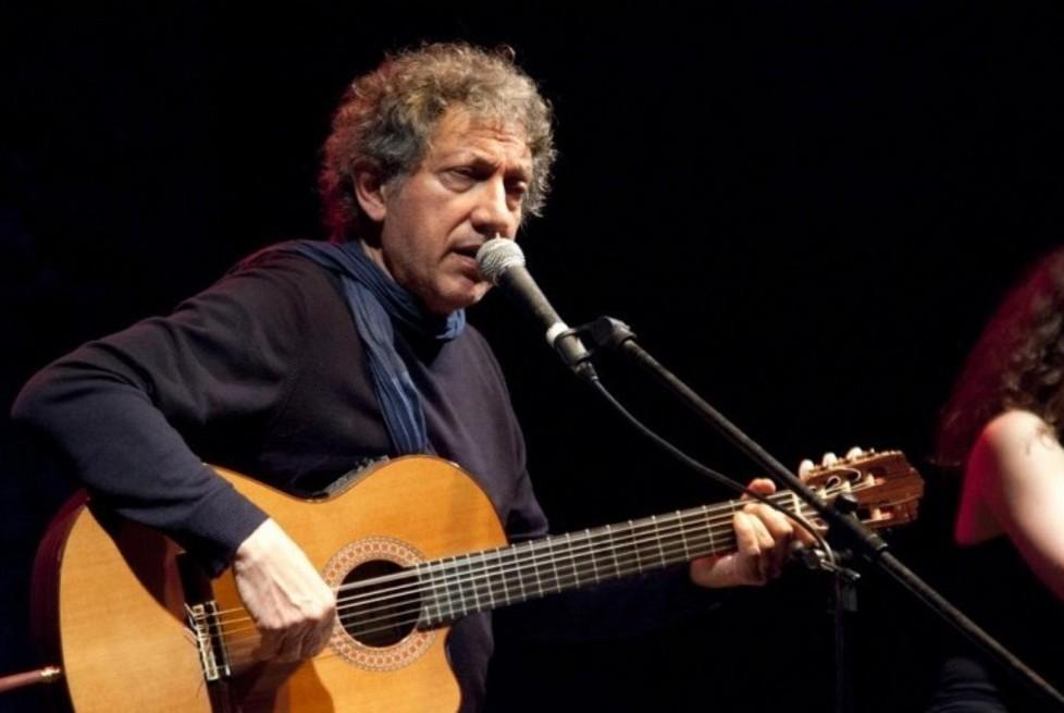 Le canzoni di Bennato stasera in piazza Alberica