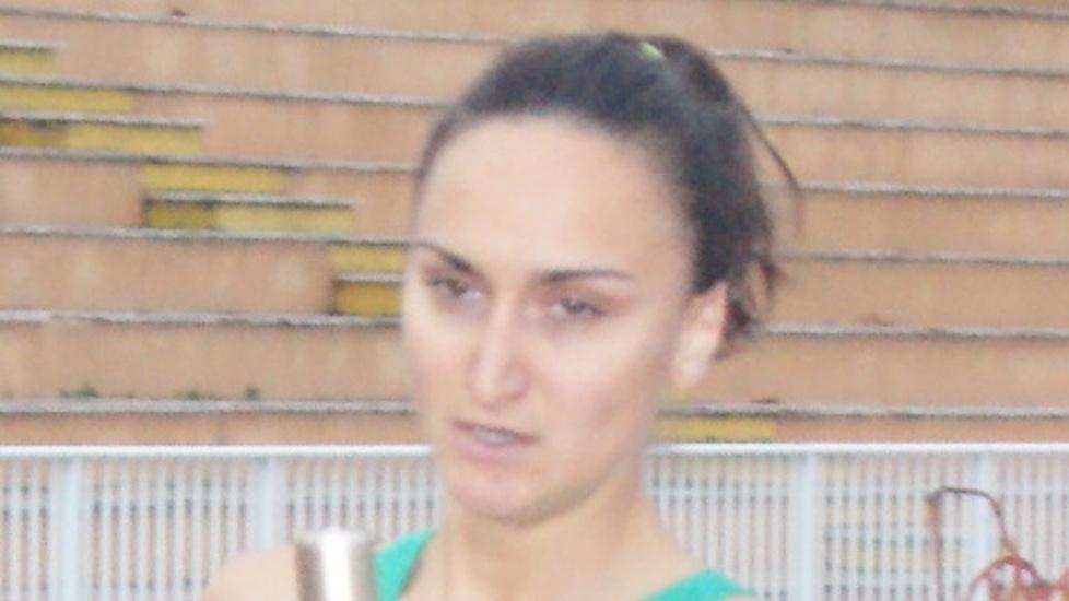 Dini corre fuori dal tunnel trionfo a sorpresa a Massa