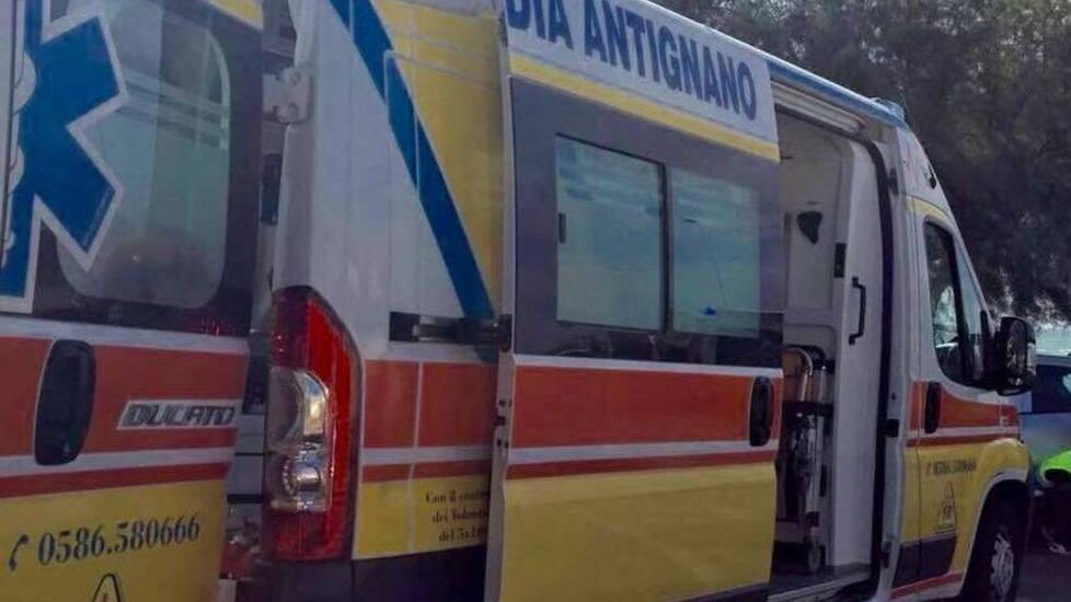 Morto l’uomo colpito da infarto dopo il bagno al Miramare