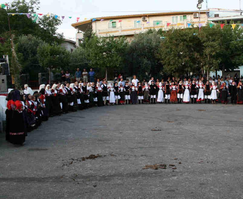 Processione con i cavalieri per la festa di San Lorenzo 