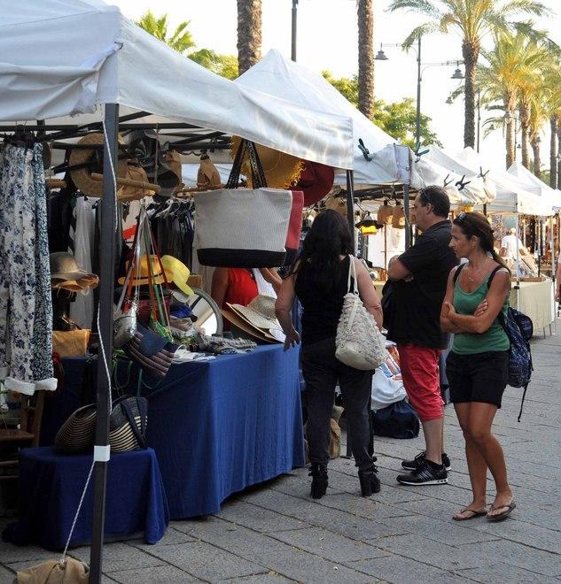 Olbia, il trasloco delle bancarelle dal centro rinviato a settembre 