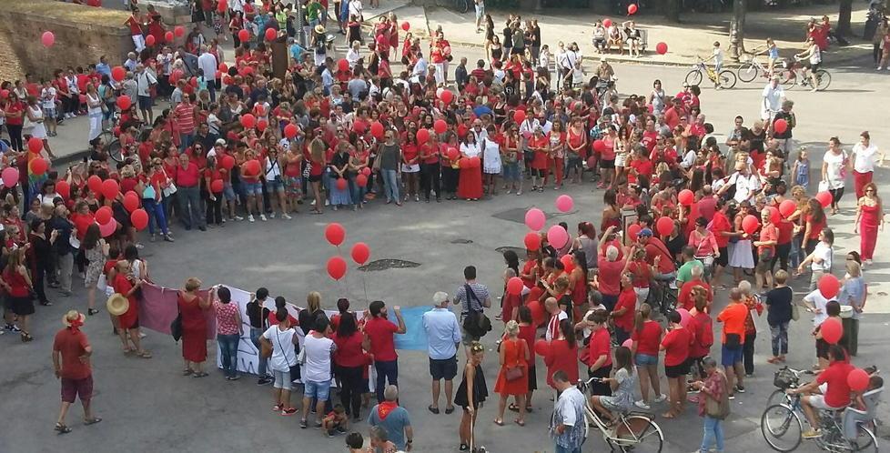 Tutti in marcia per Vania e la fontana si tingerà di rosso 