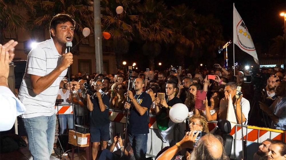 Alessandro Di Battista a Viareggio (foto di Luca Rossi)