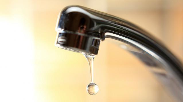 Lavori alla rete idrica: domani 230 case con i rubinetti a secco