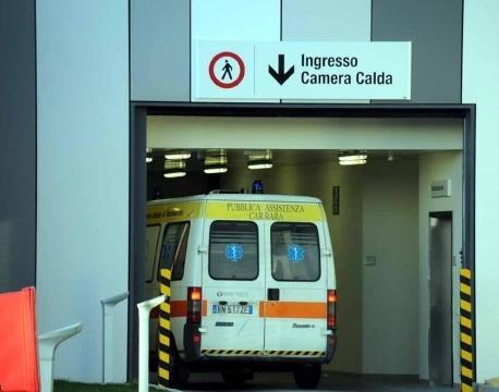 Auto contro moto, muore idraulico 