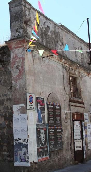 Invasione di topi nelle abitazioni del centro storico 