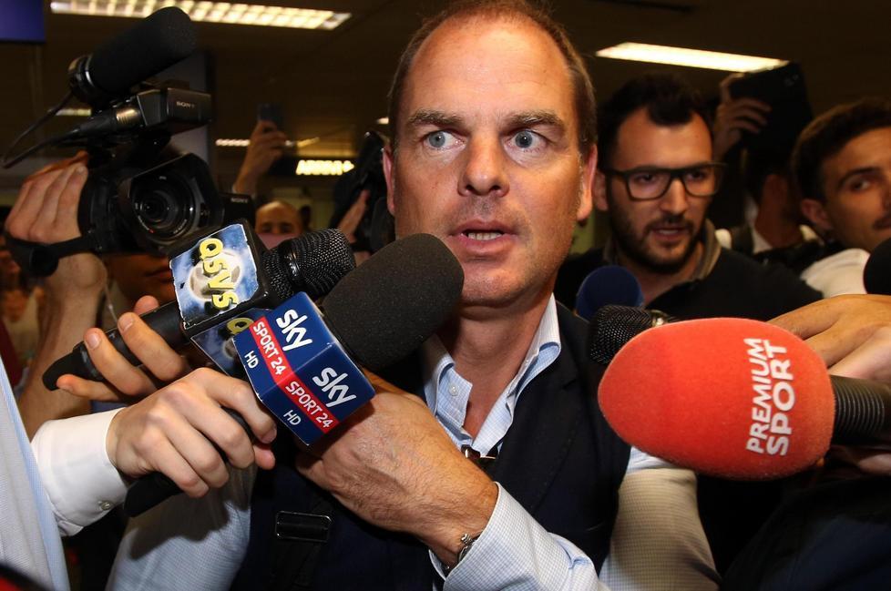De Boer: «Icardi resta all’Inter, è fantastico» 