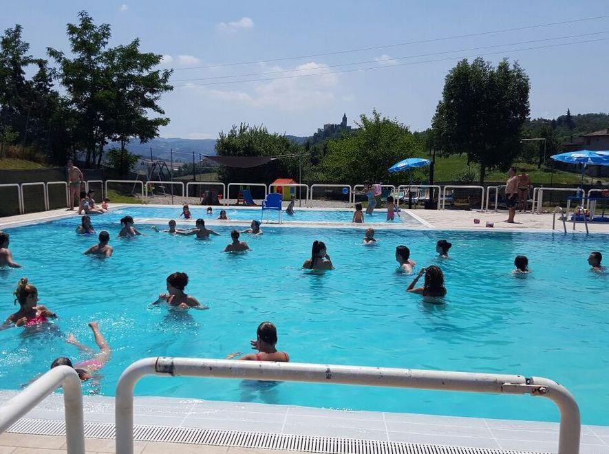 Guiglia: vandali di notte svuotano le due piscine 