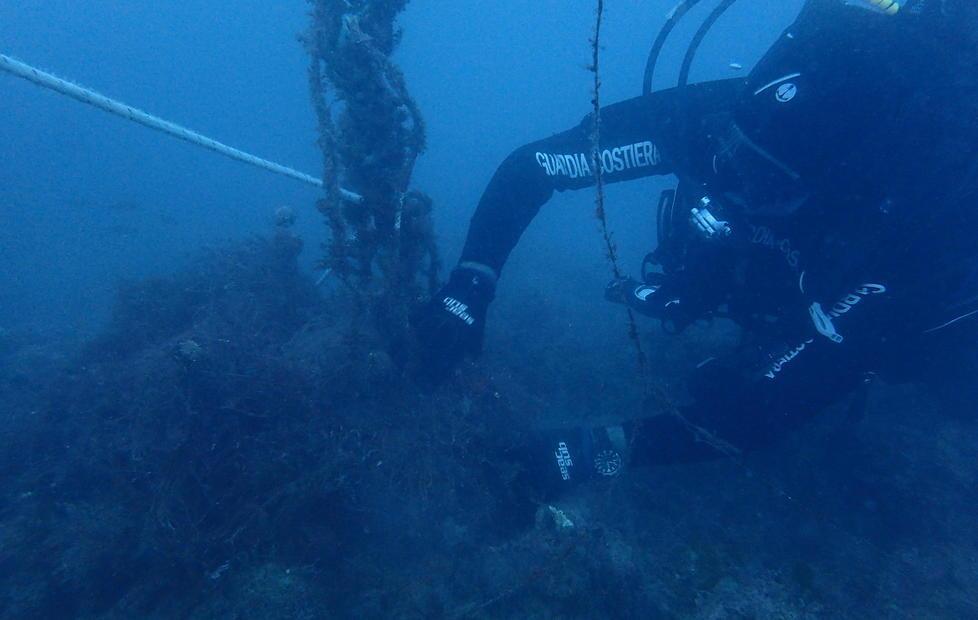 Operazione salva corallo-rosso «Il pericolo delle reti fantasma»