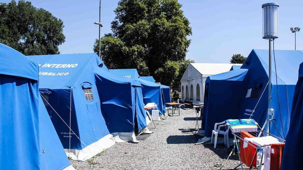 Emergenza migranti: no al Centro di prima accoglienza in Versilia