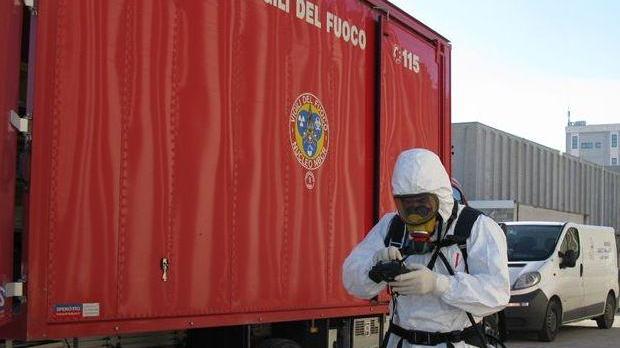Fuggi fuggi in municipio per un pacco sospetto: conteneva viscere di pesce