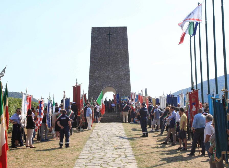 I campioni olimpici a Sant’Anna in ricordo dell'eccidio