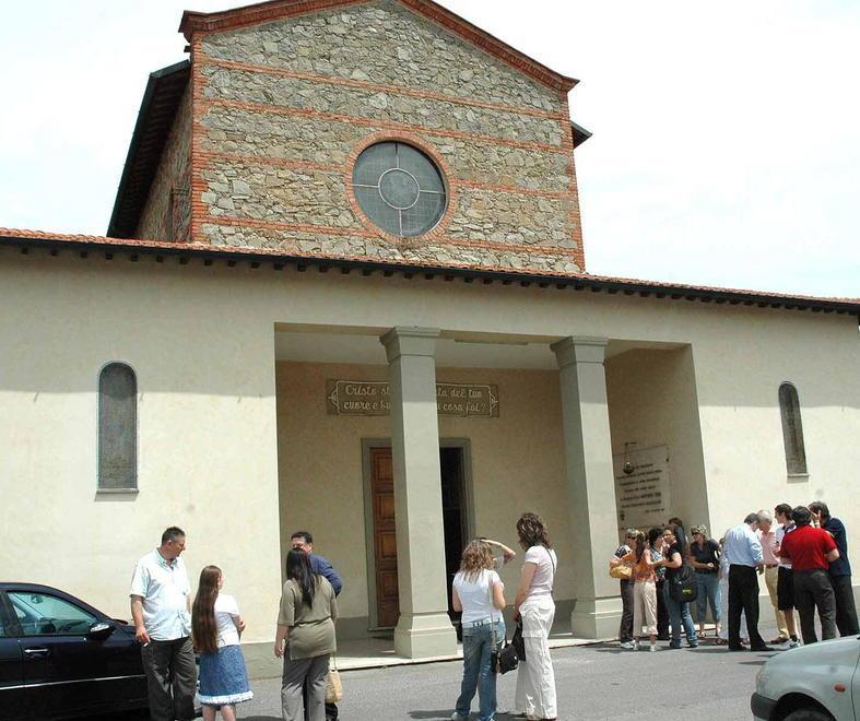 Contributi a chiese e centri sociali