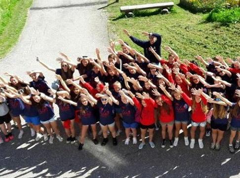 Non è mai troppo caldo per giocare a pallavolo 