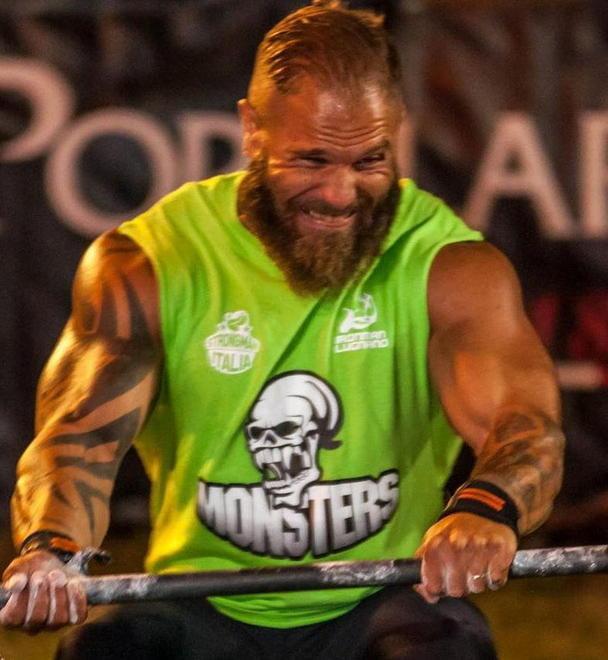 Record di Gioia che tira su 380 kg 