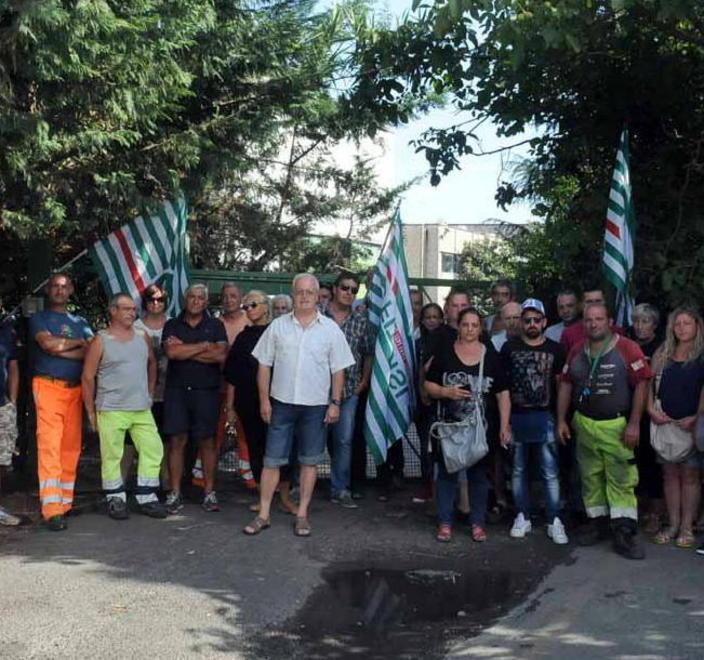 «Costa», tensione alle stelle 