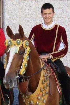 Elias Mossa festeggia il compleanno con due stelle al Palio