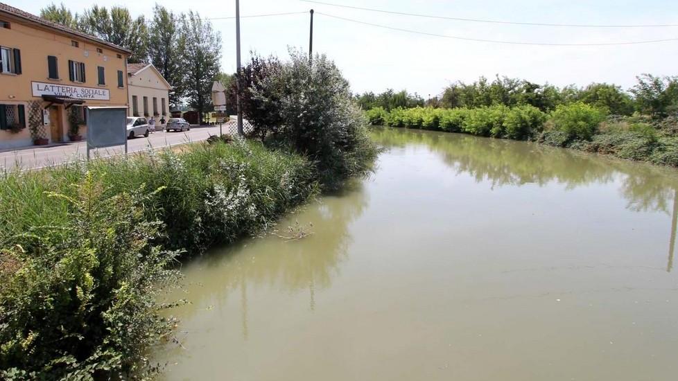 Acqua per i campi, distribuzione interrotta a Ferragosto