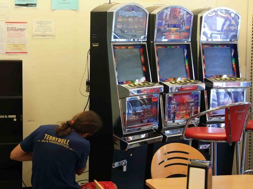 Razzia nella notte al Tiger Bar 