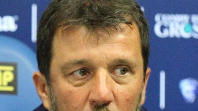 Occhi sull’attaccante Iemmello dello Spezia a ore l’annuncio del terzino albanese Veseli