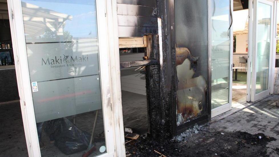 Fiamme al Maki Maki, il locale resta aperto
