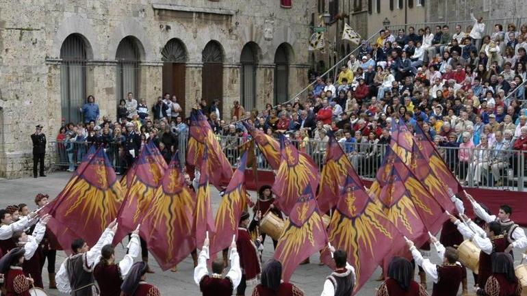 Il drappo di Talani in palio per il miglior tiratore