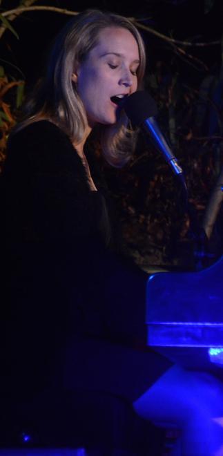 Il piano di McKenzie canta l’amore 