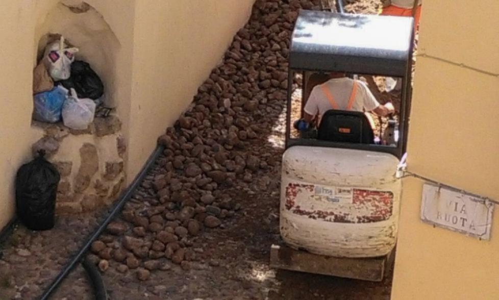 Lavori in centro: «Perché in agosto?»