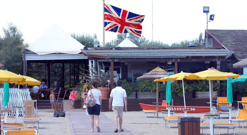 «Bandiera inglese in ogni Bagno» 