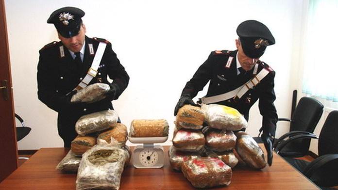 I carabinieri hanno sequestrato 70 chili di marijuana (archivio)
