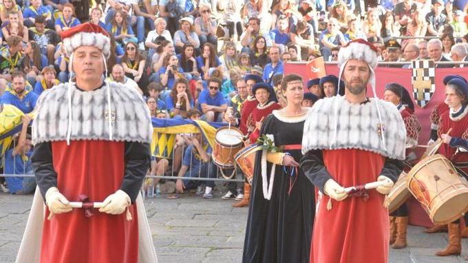 Massa Marittima per un giorno si tuffa nel medioevo