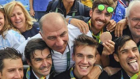 Pizza, motociclette e remi: ecco le passioni dei quattro ragazzi di bronzo del canottaggio