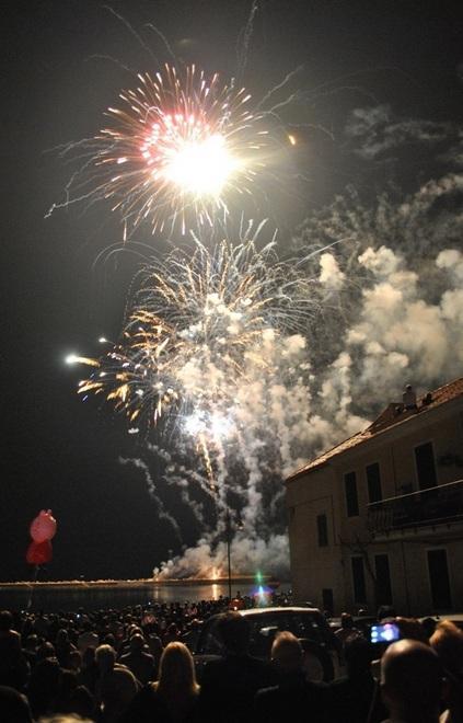 Notte bianca e fuochi d’artificio 