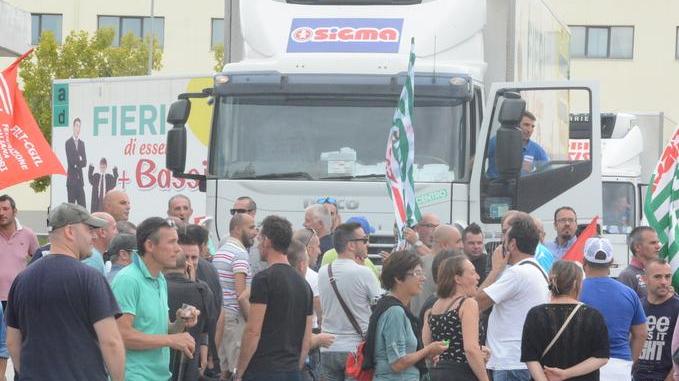 Cedi, nuovi acconti per i lavoratori