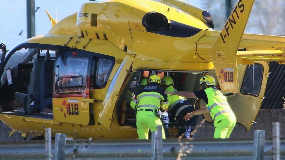 Modena Nord: autista colpito da un pezzo di ferro sull'Autosole, va fuori strada