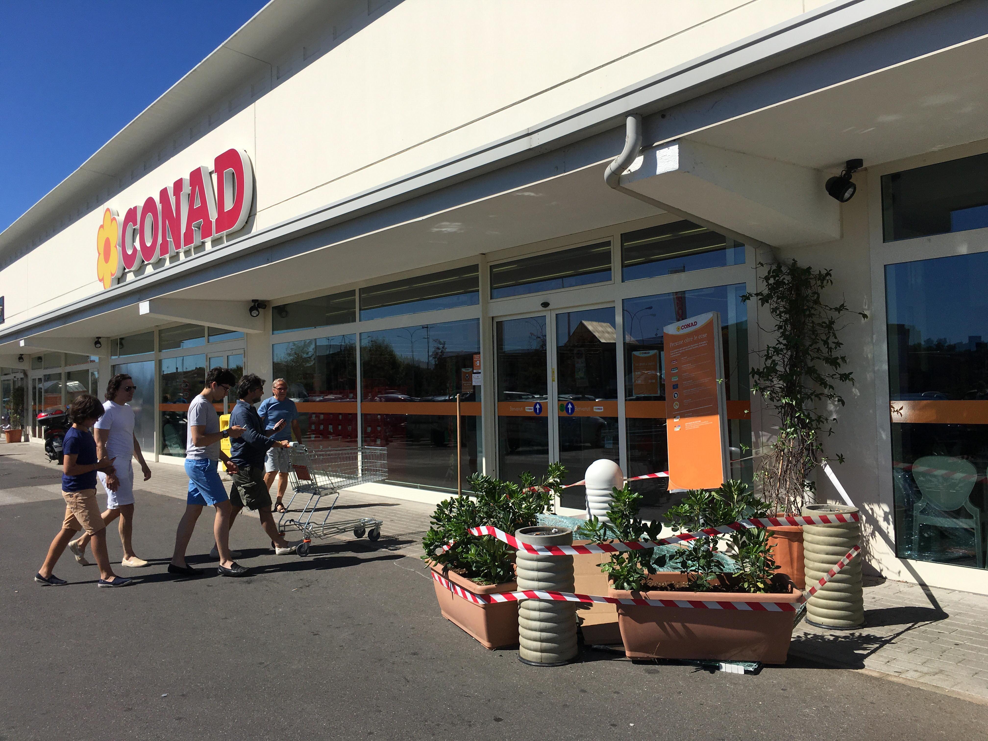 Il supermercato Conad alla Capannina di Cevoli