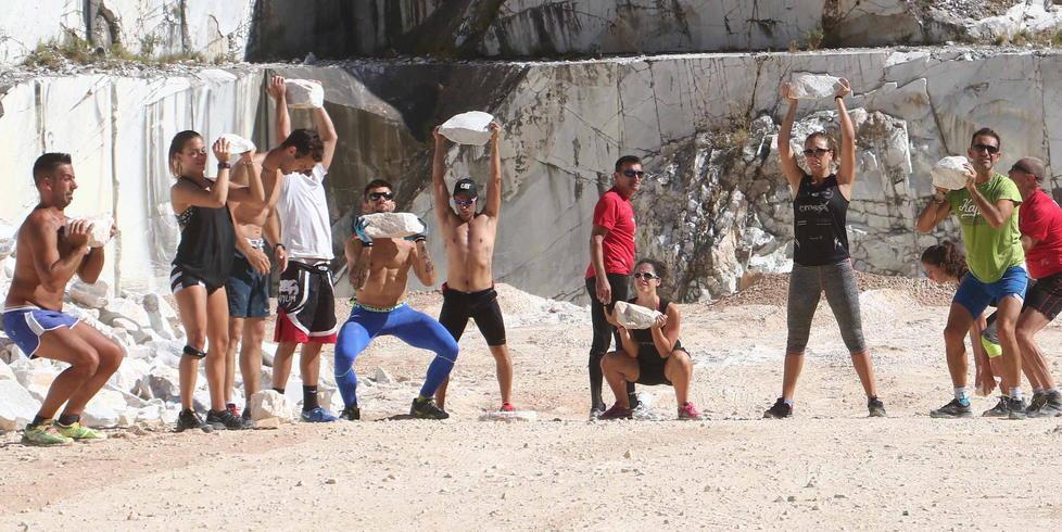 Alle cave come in palestra: tra il marmo l'allenamento per la CrossXMarble race