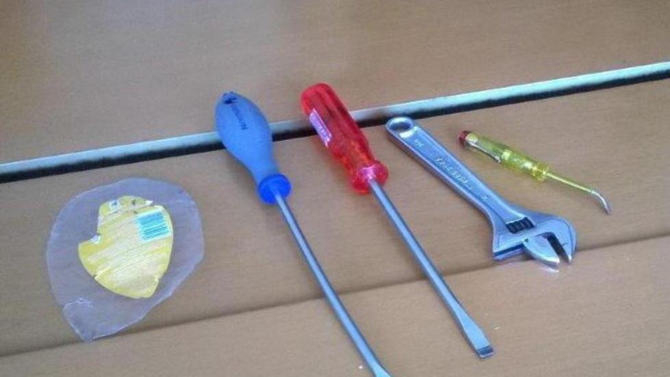 Fermati due ragazzi con addosso gli arnesi da scasso