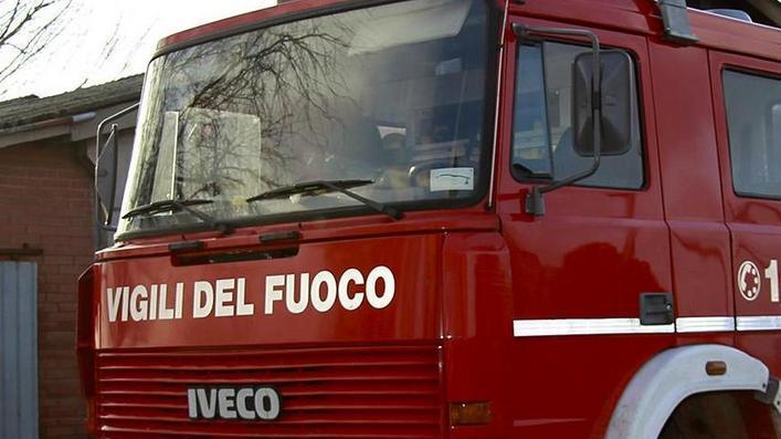Suv rubato e incendiato a Magreta