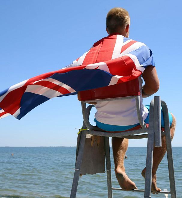Da oggi bandiera inglese sui Lidi 