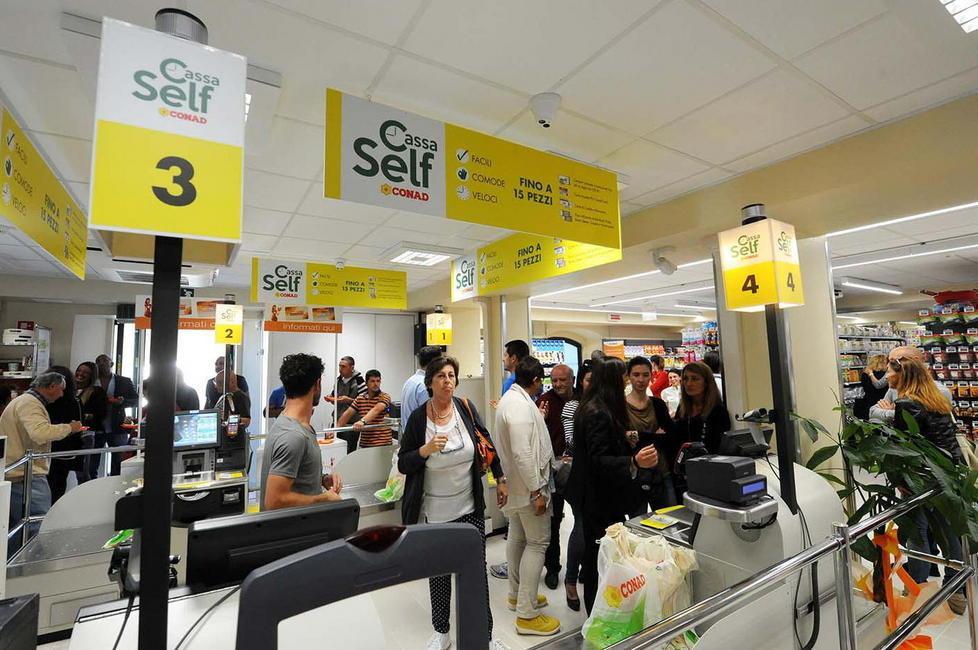 Serrande alzate a Ferragosto: molti supermercati restano aperti 